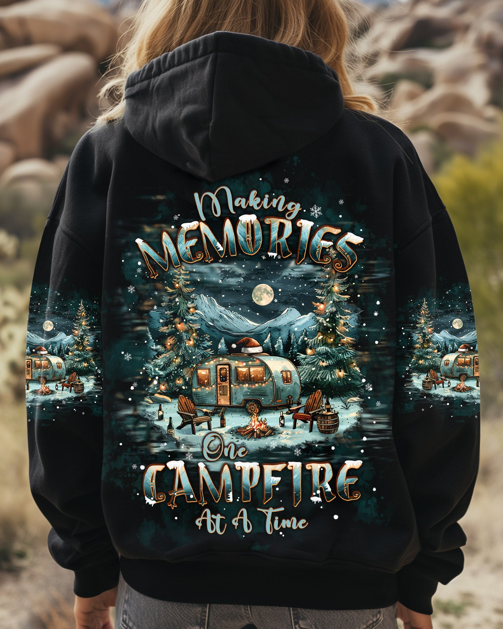MAKING MEMORIES ONE CAMPFIRE AT A TIME  CHRISTMAS ALL OVER PRINT - TLPQ0710243