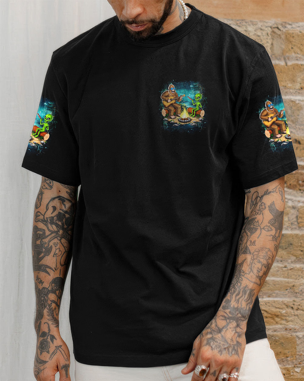 MAKING MEMORIES ONE CAMPFIRE AT A TIME BIGFOOT ALIEN ALL OVER PRINT - YHHN2608252